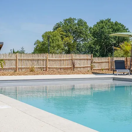 N°27, Golf Et Piscine Commune, 2 Nesmy